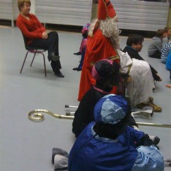 Sint (2) - Toneelvereniging Plankenkoorts 